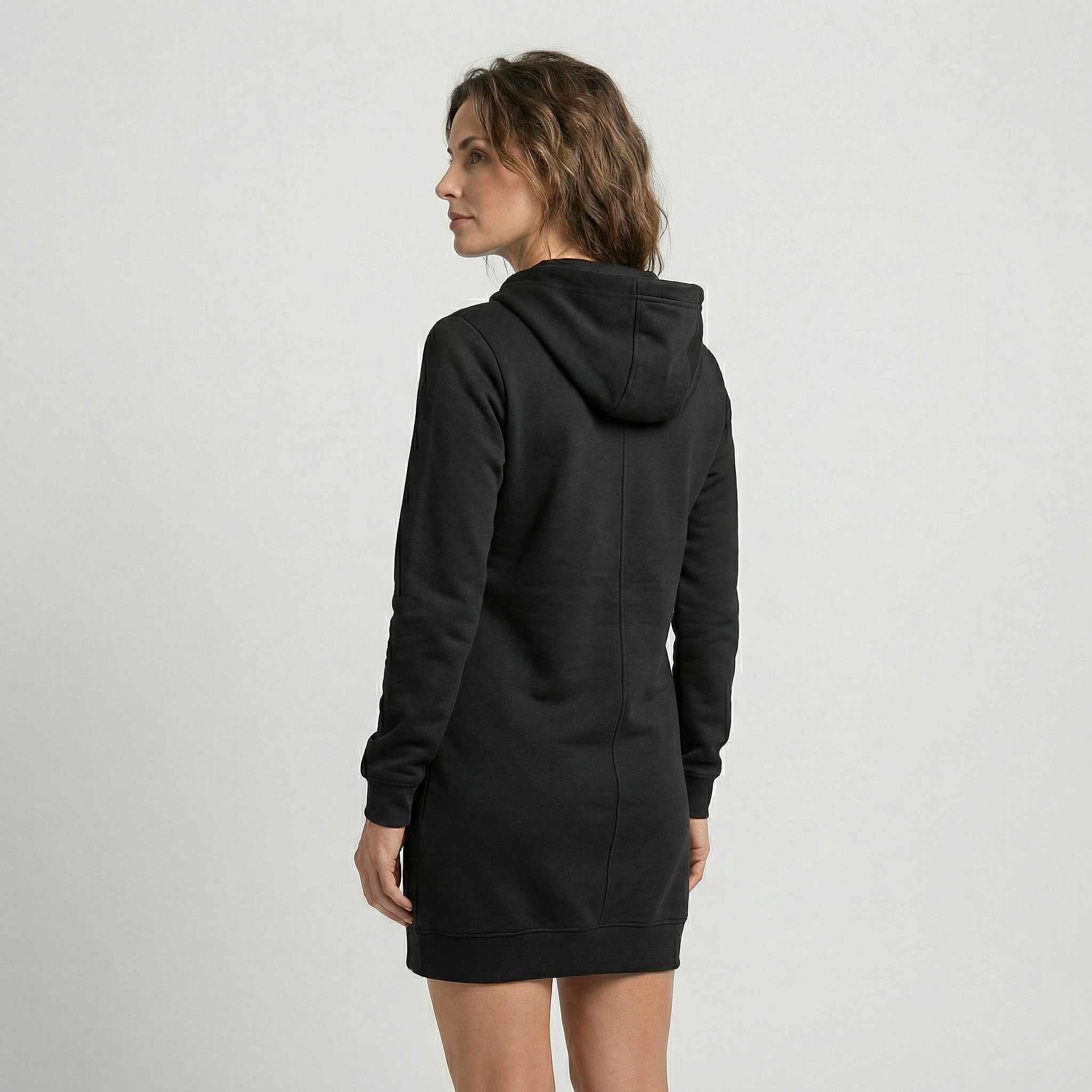 Sweat Long à Capuche pour Femme – Confort, Style et Design Moderne