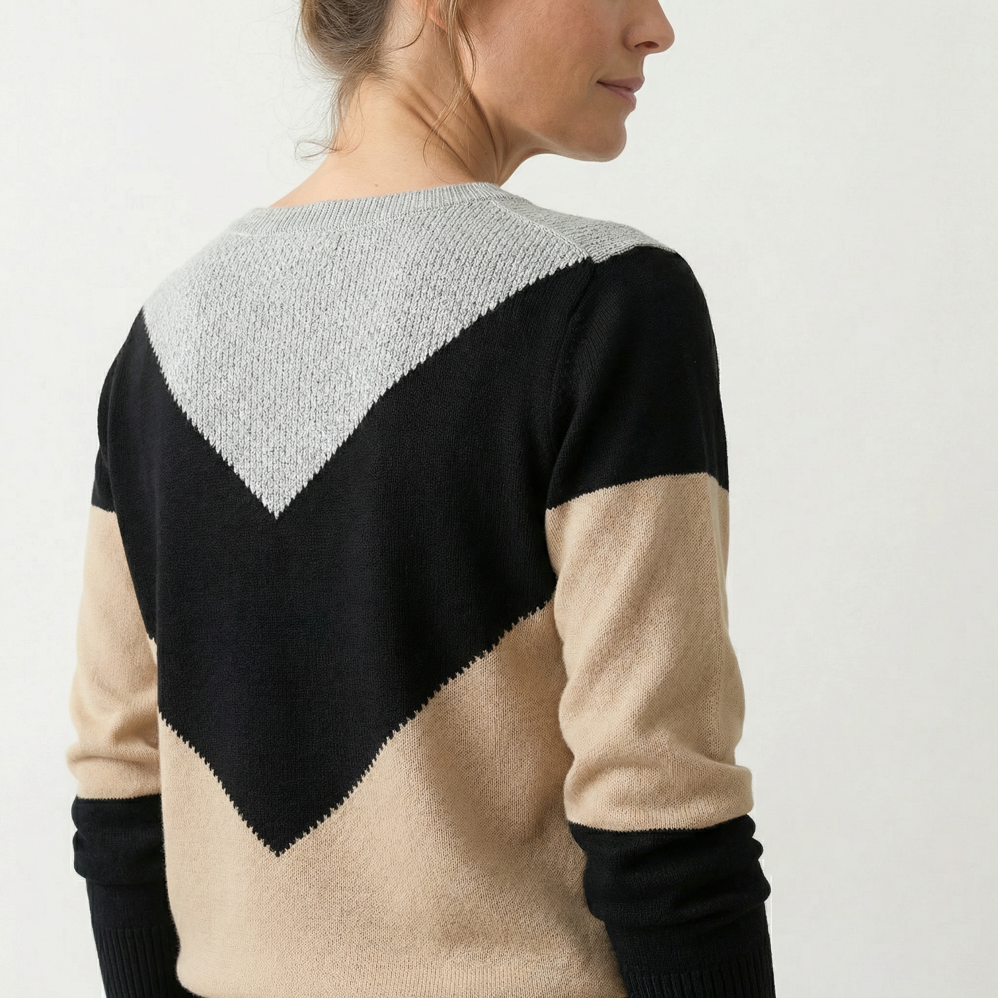 Pull en Maille Femme à la Coupe Élégante – Chaleur et Confort